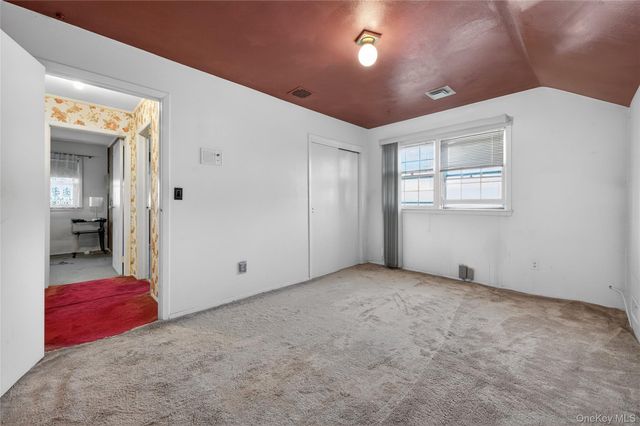 100 Birch Hill Drive, Albertson, NY 11576