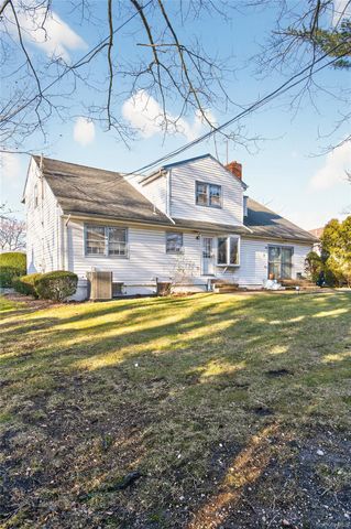 100 Birch Hill Drive, Albertson, NY 11576