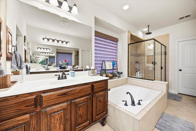 1056 Knoxbridge Road, Forney, TX 75126