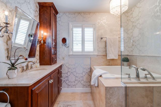 54 DEER FORD DR, Lancaster, PA 17601
