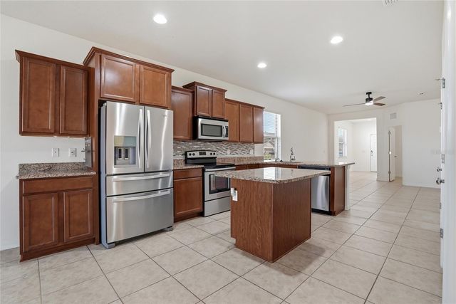 1724 PASSAGE KEY LANE, Ruskin, FL 33570