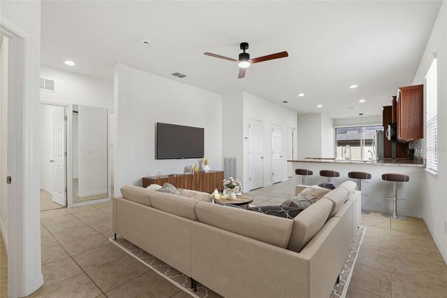 1724 PASSAGE KEY LANE, Ruskin, FL 33570