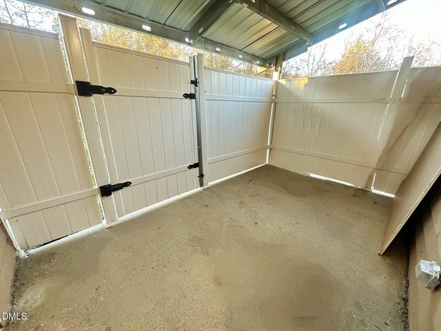 322 Junction Road Apt 28h, Durham, NC 27703