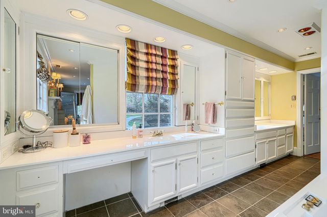 227 GREENSPRING VALLEY RD, Owings Mills, MD 21117