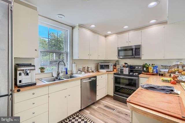 227 GREENSPRING VALLEY RD, Owings Mills, MD 21117