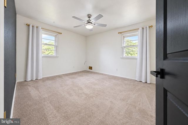 105 MCINTOSH RD, Cherry Hill, NJ 08003