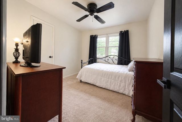 105 MCINTOSH RD, Cherry Hill, NJ 08003