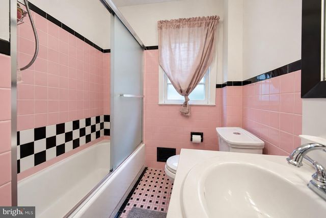 105 MCINTOSH RD, Cherry Hill, NJ 08003