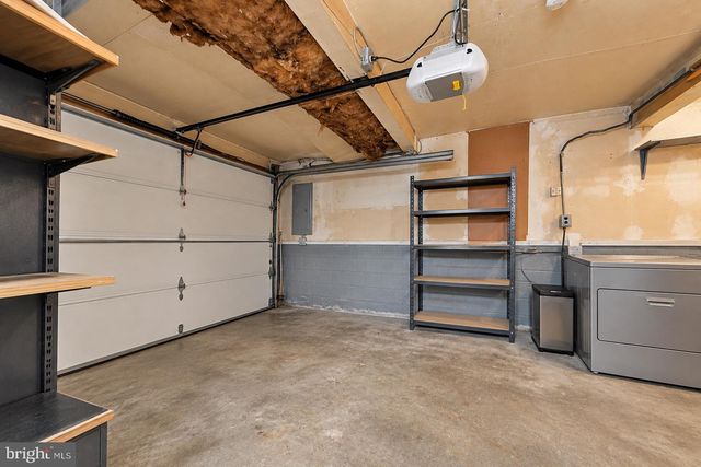 105 MCINTOSH RD, Cherry Hill, NJ 08003