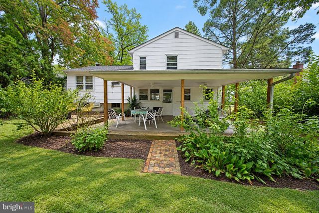 105 MCINTOSH RD, Cherry Hill, NJ 08003