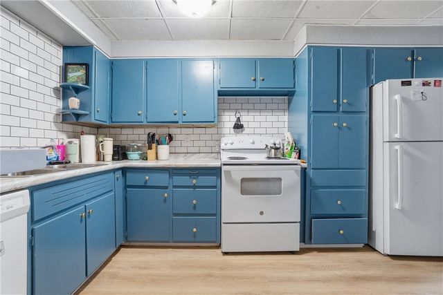 433 Cavitt Avenue, Trafford, PA 15085