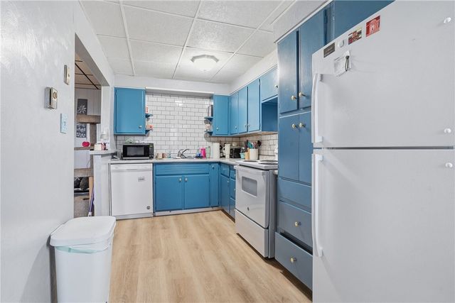 433 Cavitt Avenue, Trafford, PA 15085