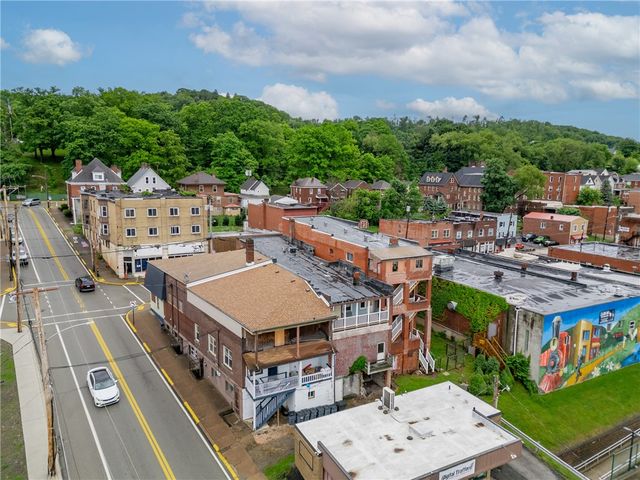 433 Cavitt Avenue, Trafford, PA 15085