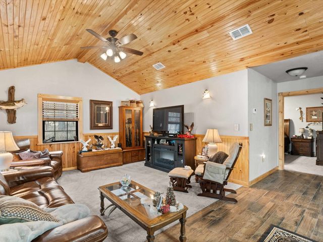 1426 COUNTY ROAD 1596, Avinger, TX 75630