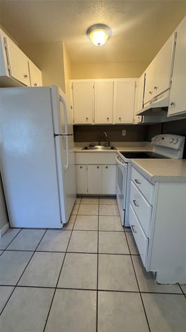 717 SE 16th Street 3, Fort Lauderdale, FL 33316