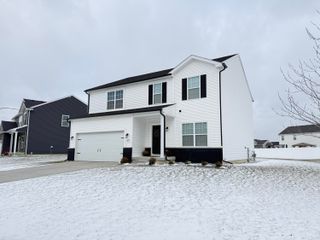 8777 Burr Ridge Circle, Crown Point, IN 46307