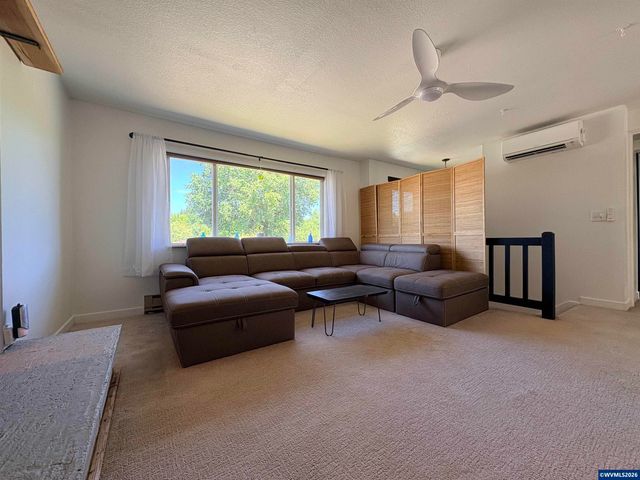 1060 SE Marion Av, Corvallis, OR 97333