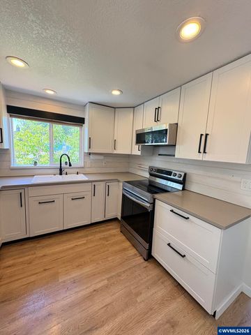 1060 SE Marion Av, Corvallis, OR 97333