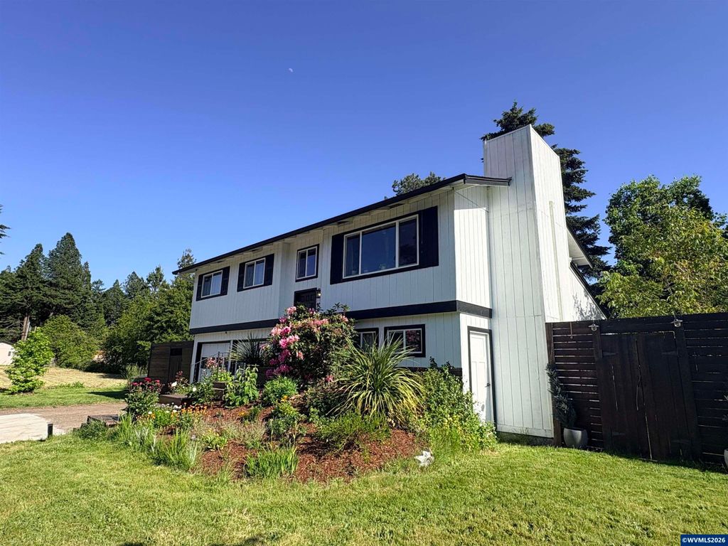 1060 SE Marion Av, Corvallis, OR 97333