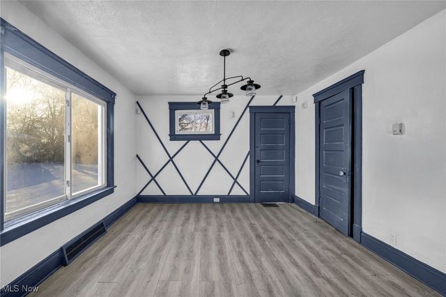 14208 Jenne Avenue, Cleveland, OH 44110