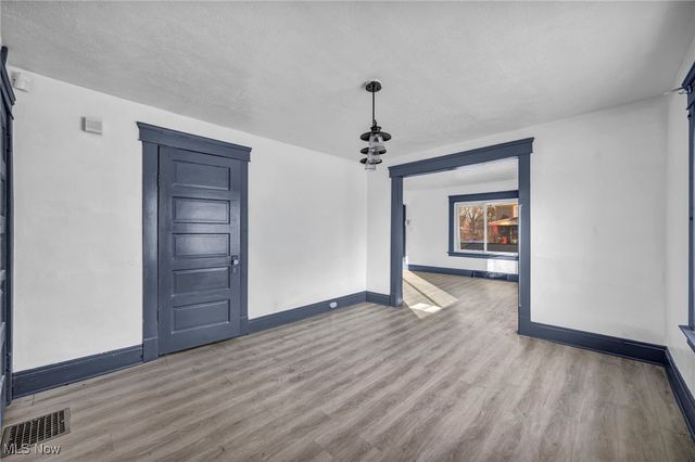 14208 Jenne Avenue, Cleveland, OH 44110