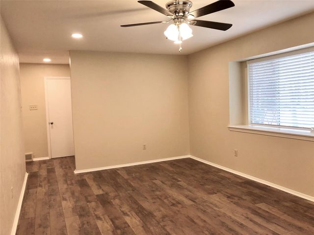 3701 Halifax Drive, Arlington, TX 76013