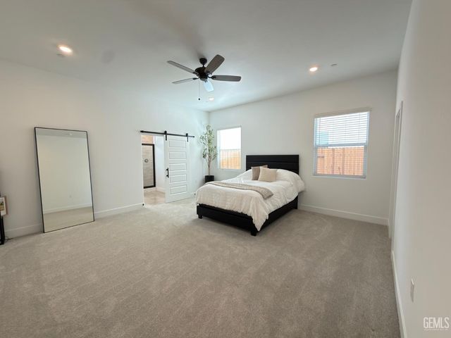 8301 Merrion Square Avenue, Bakersfield, CA 93311