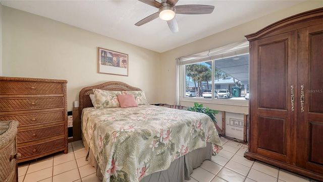 514 RALPH STREET, Sarasota, FL 34242