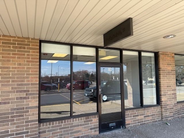 1832 S ARLINGTON HEIGHTS Road, Arlington Heights, IL 60005