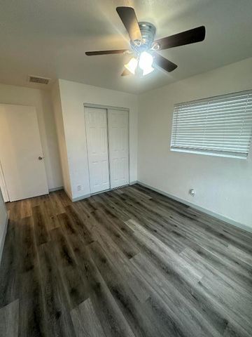 555 W 6th Street 1, Riviera Beach, FL 33404