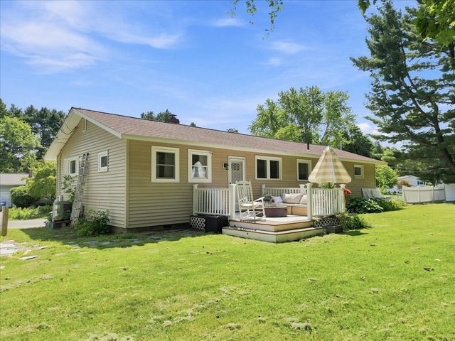 36 Regal St, Holliston, MA 01746