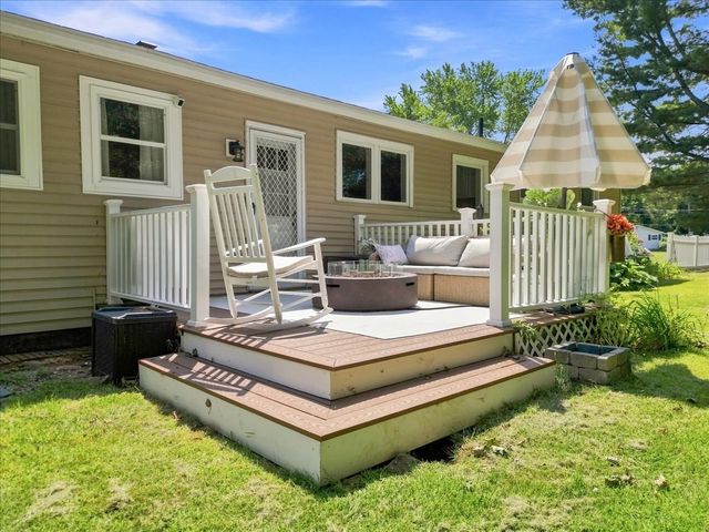 36 Regal St, Holliston, MA 01746