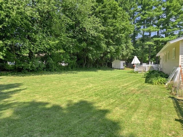 36 Regal St, Holliston, MA 01746