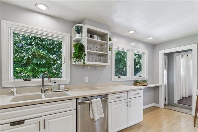 36 Regal St, Holliston, MA 01746