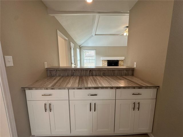 314 San Saba Dr, Portland, TX 78374