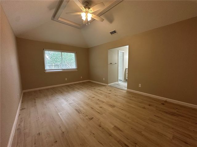 314 San Saba Dr, Portland, TX 78374