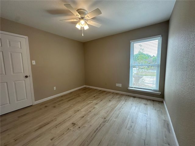 314 San Saba Dr, Portland, TX 78374