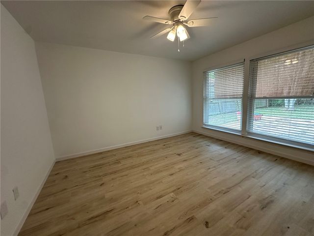 314 San Saba Dr, Portland, TX 78374