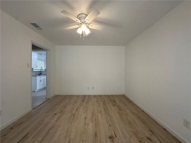 314 San Saba Dr, Portland, TX 78374