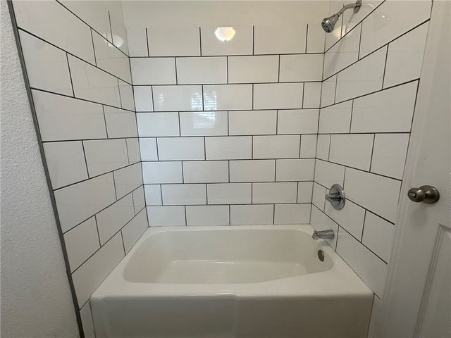 314 San Saba Dr, Portland, TX 78374