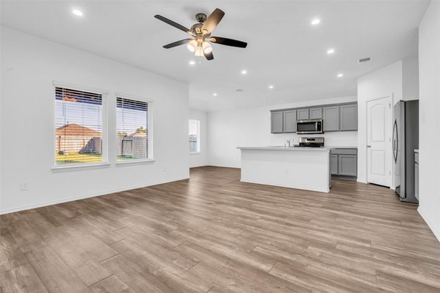 24737 Majestic Cone Lane, Magnolia, TX 77355