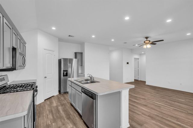 24737 Majestic Cone Lane, Magnolia, TX 77355