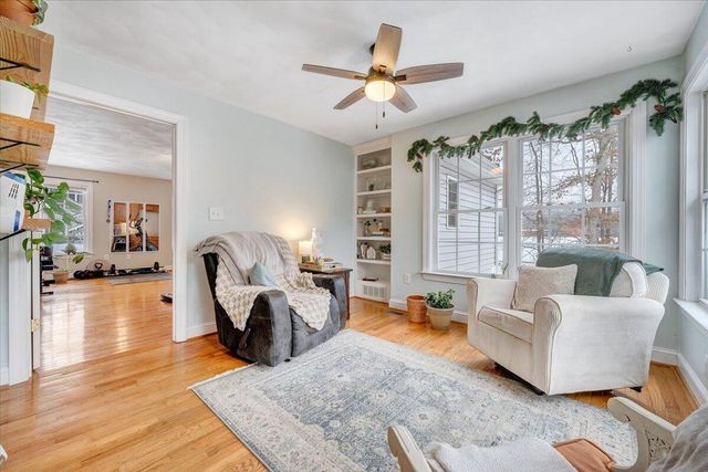 2919 Purple Finch RD, Roanoke, VA 24018