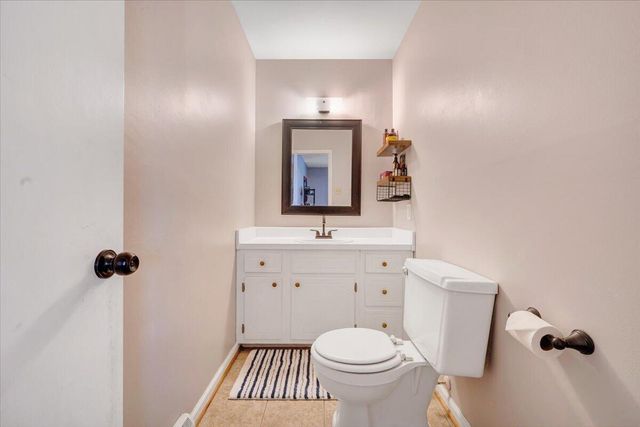 2919 Purple Finch RD, Roanoke, VA 24018