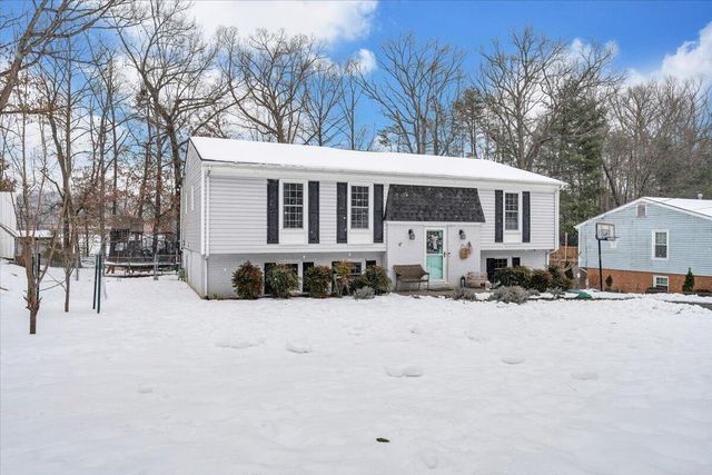 2919 Purple Finch RD, Roanoke, VA 24018