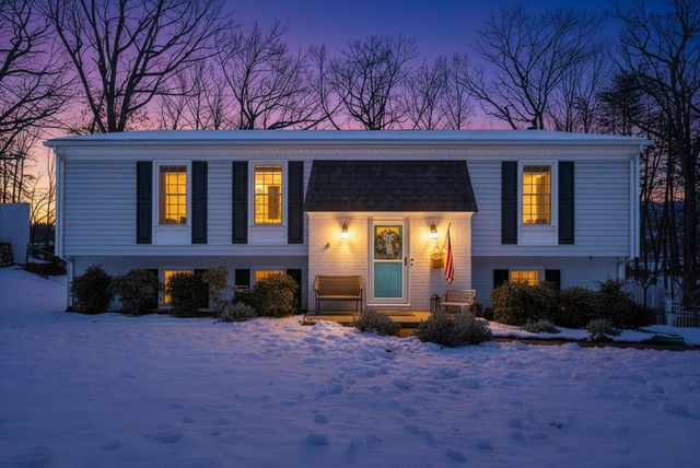 2919 Purple Finch RD, Roanoke, VA 24018