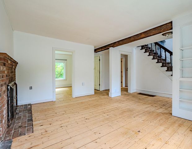 40 East Street, Middletown Springs, VT 05757