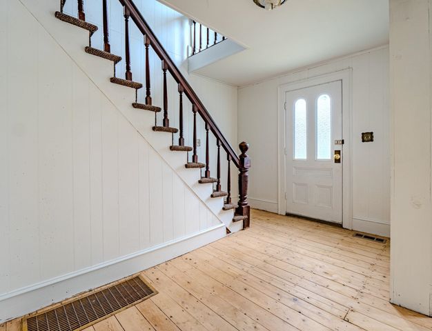 40 East Street, Middletown Springs, VT 05757