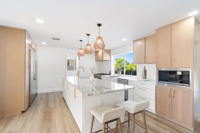 841 SE 5th Ter, Pompano Beach, FL 33060