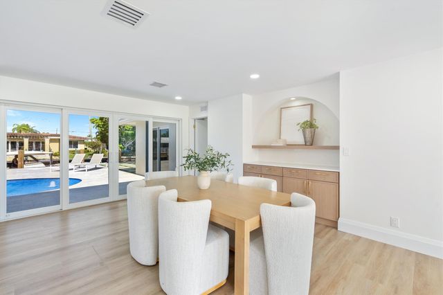 841 SE 5th Ter, Pompano Beach, FL 33060